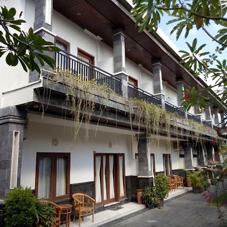 Surya Inn Кута Экстерьер фото