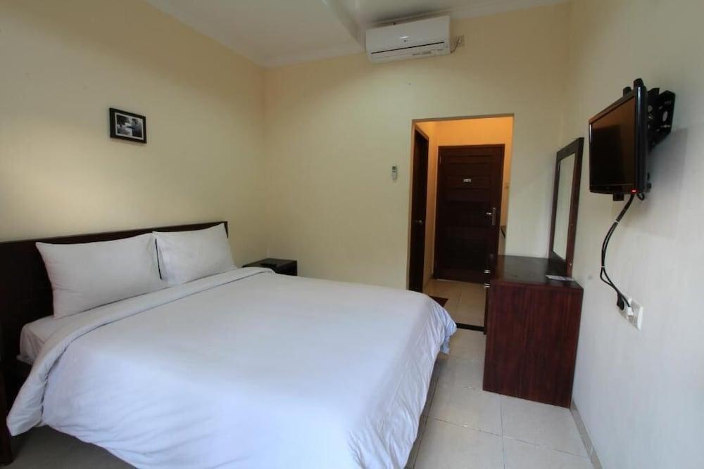 Surya Inn Кута Экстерьер фото