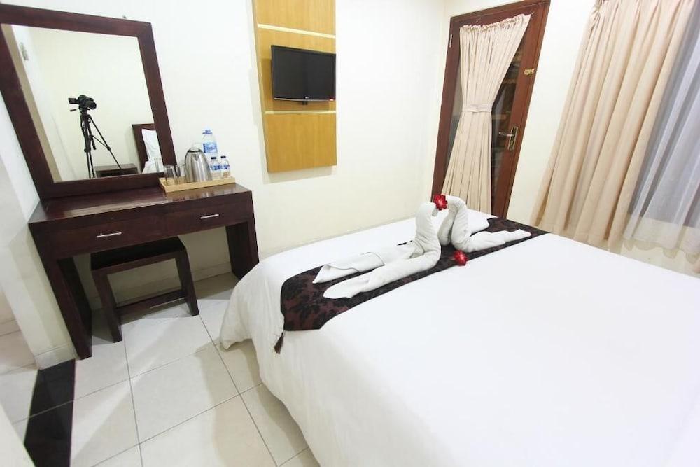 Surya Inn Кута Экстерьер фото
