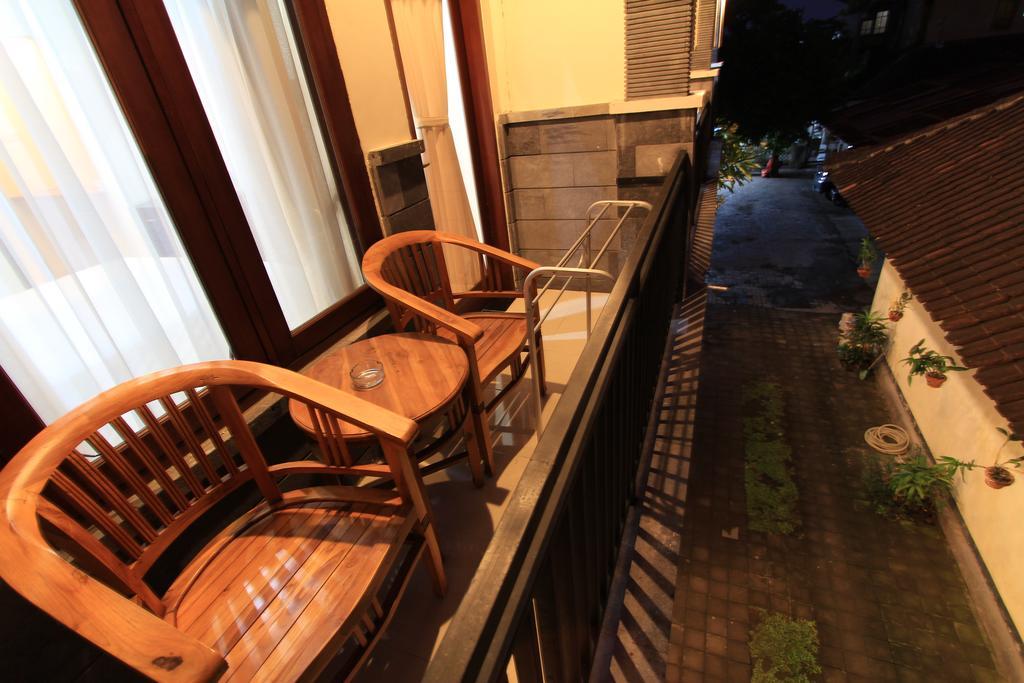 Surya Inn Кута Экстерьер фото
