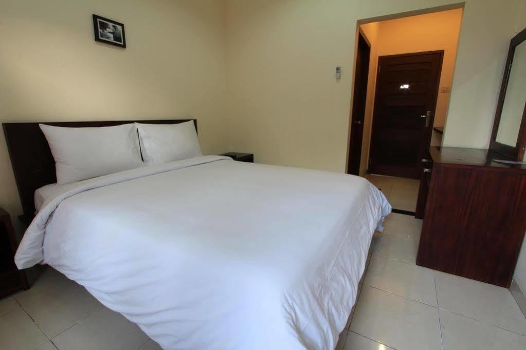 Surya Inn Кута Экстерьер фото