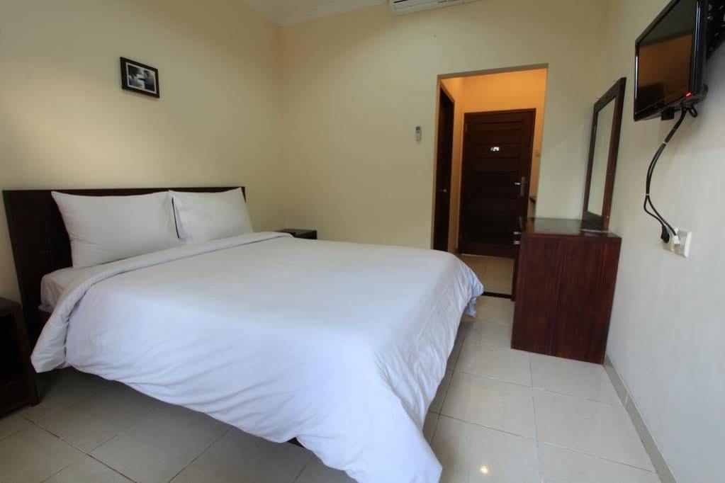 Surya Inn Кута Экстерьер фото