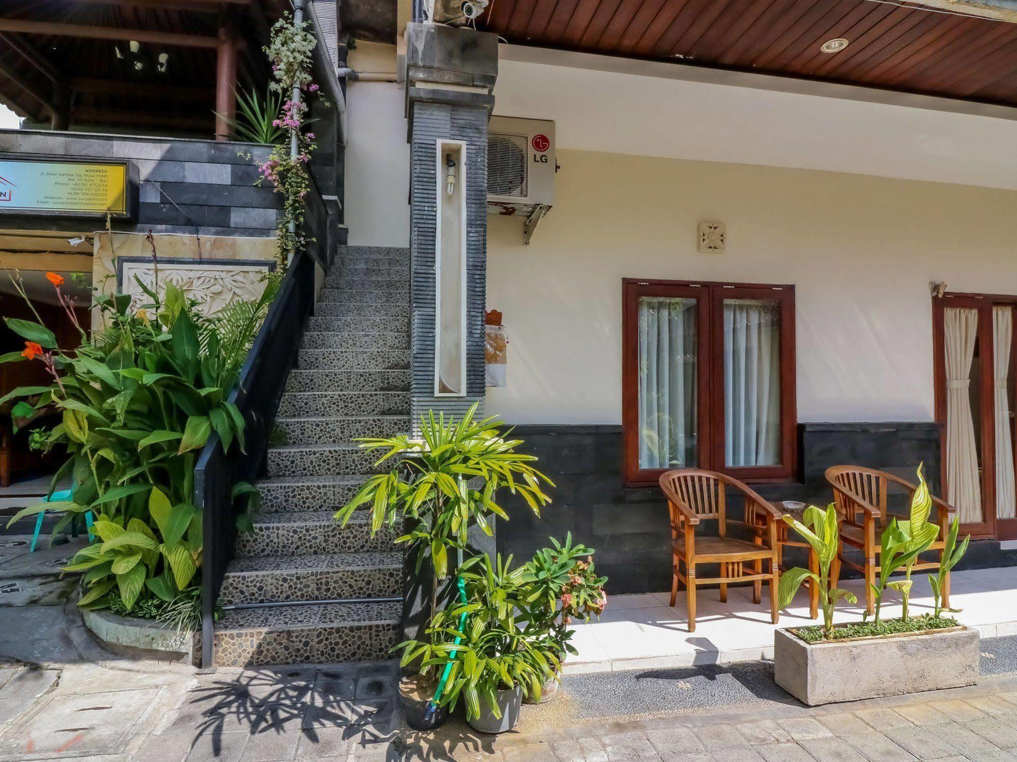 Surya Inn Кута Экстерьер фото